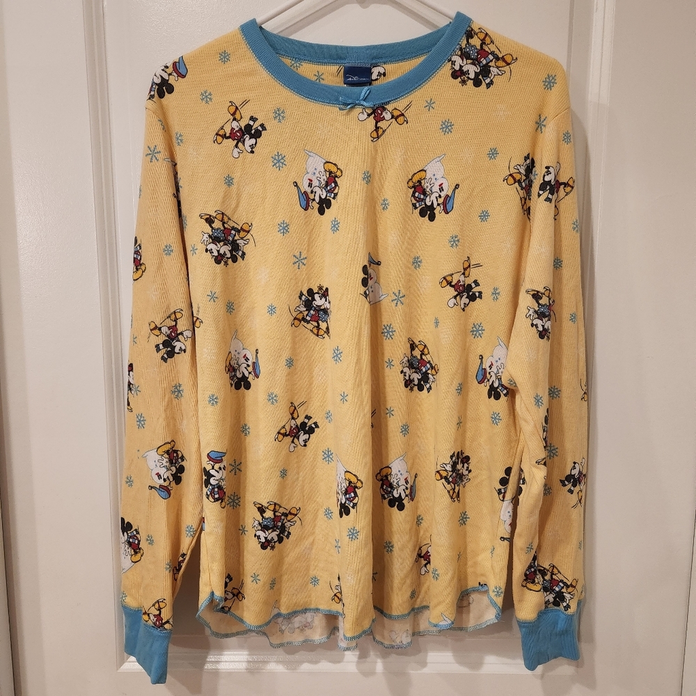 Disney Mickey & Minnie Mouse Snowy Winter Long Sleeve Pajama Top